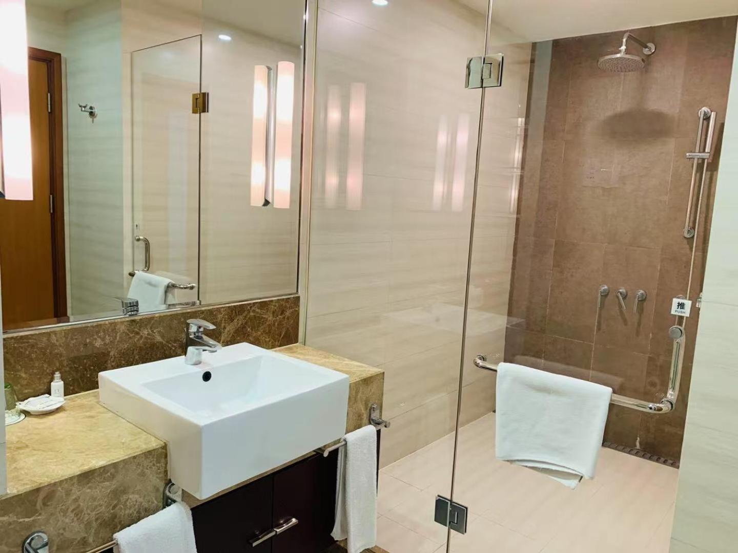 Oakwood Residence Shanghai Exterior photo